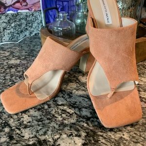 blush mules